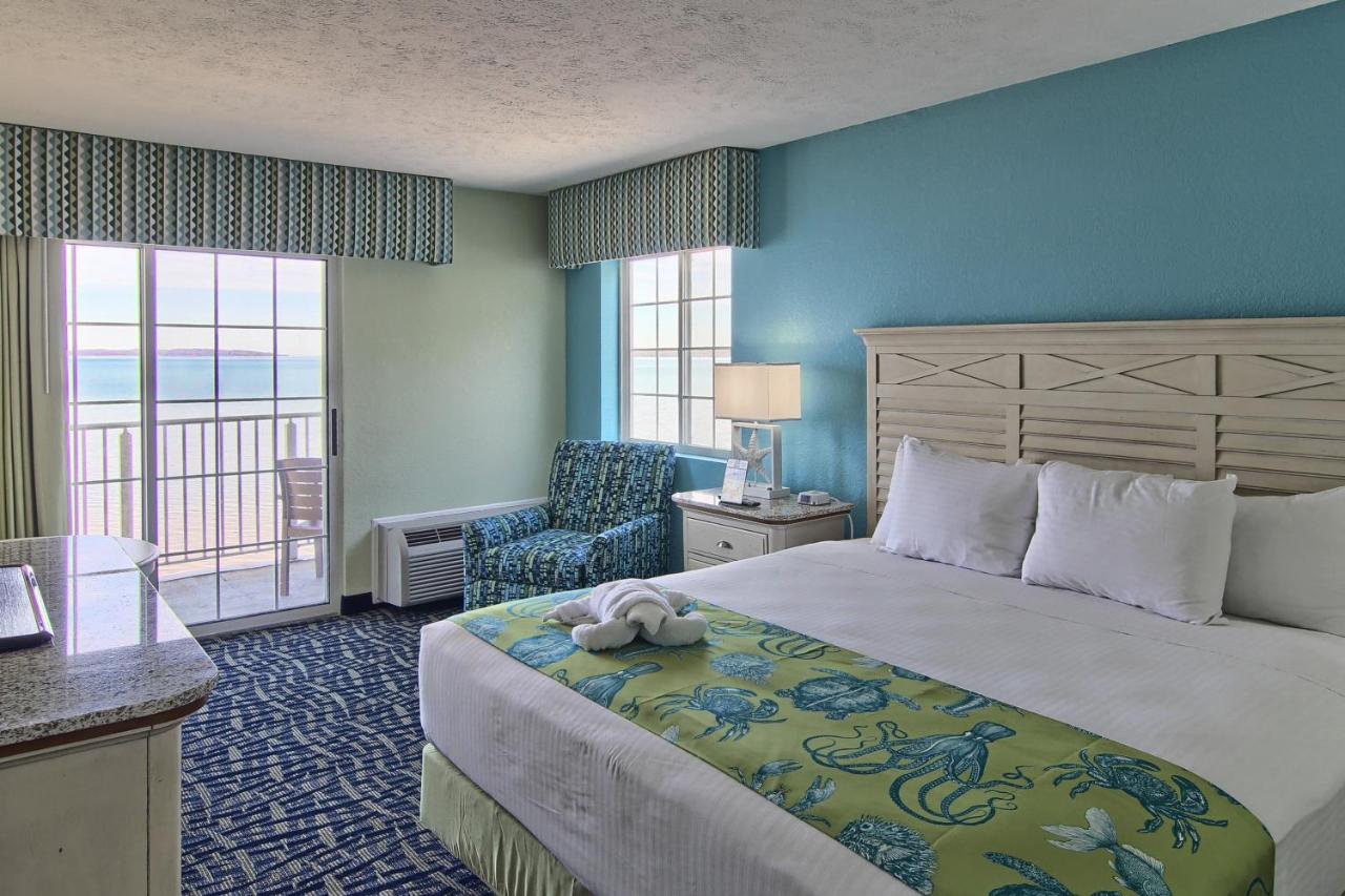 Family Suite Beach View - Upper Floor